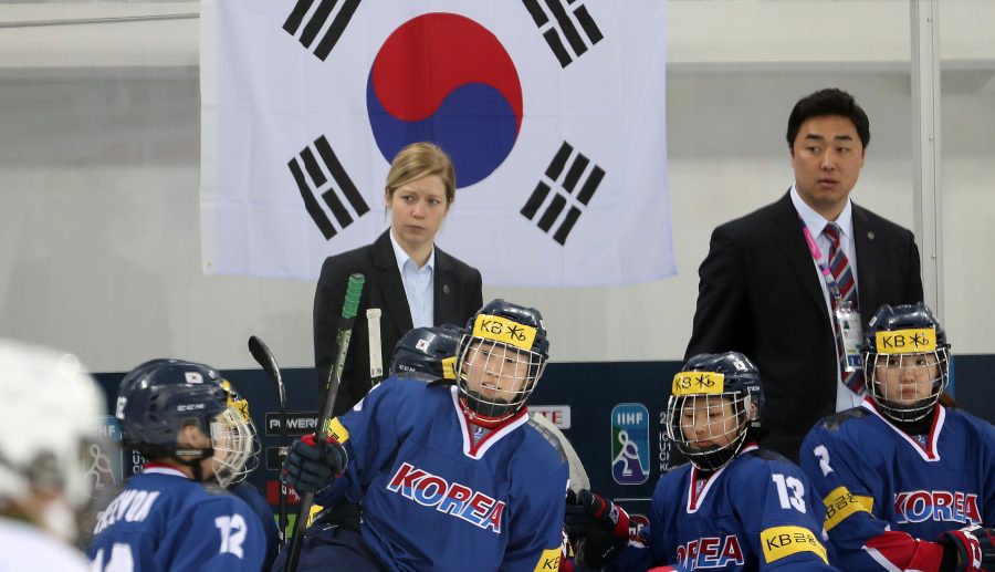 Koreans unite for womens hockey